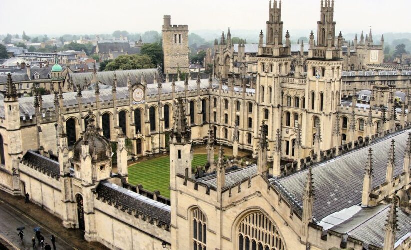 Top 9 Colleges With the Lowest and Highest Student Loan Debt